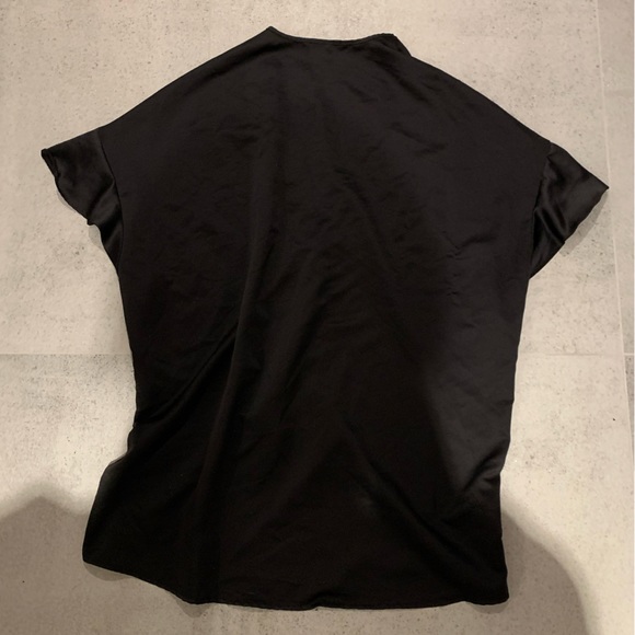 Victoria’s Secret Butterfly Sleeve Satin Tie-Front Robe - Picture 6 of 6